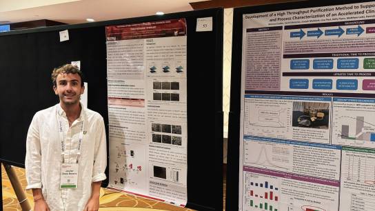 Javier presenting his research at the Bioprocessing Summit